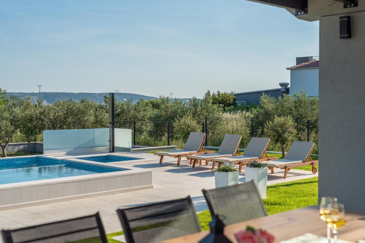 Vitis Villa Kastel Novi Exterior photo
